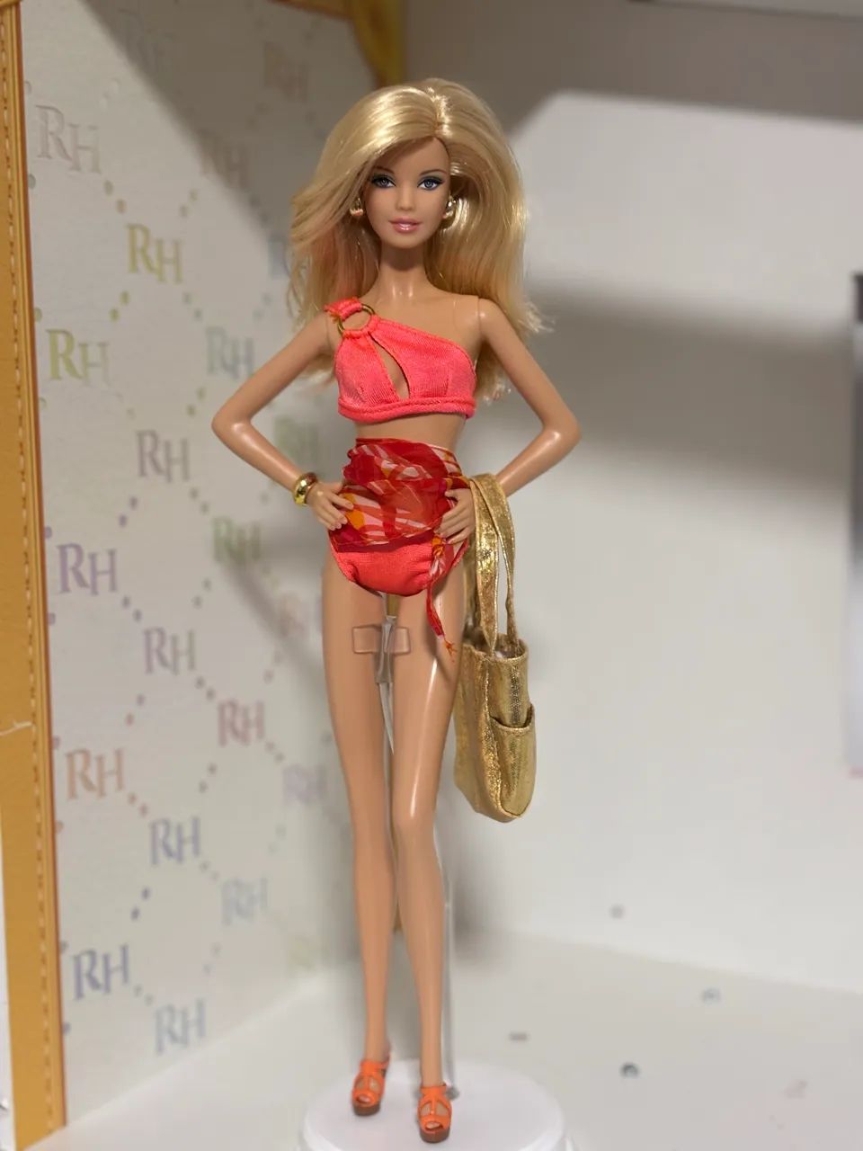 Boneca Barbie Basics Praia  - Foto 5