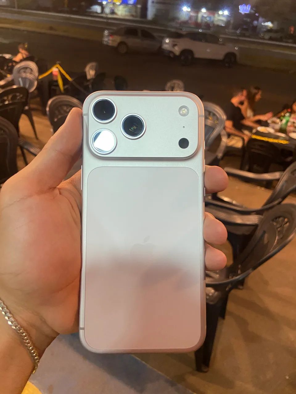iPhone 17 pro Max 3 dias de uso( decidir compra minha moto) - Foto 4