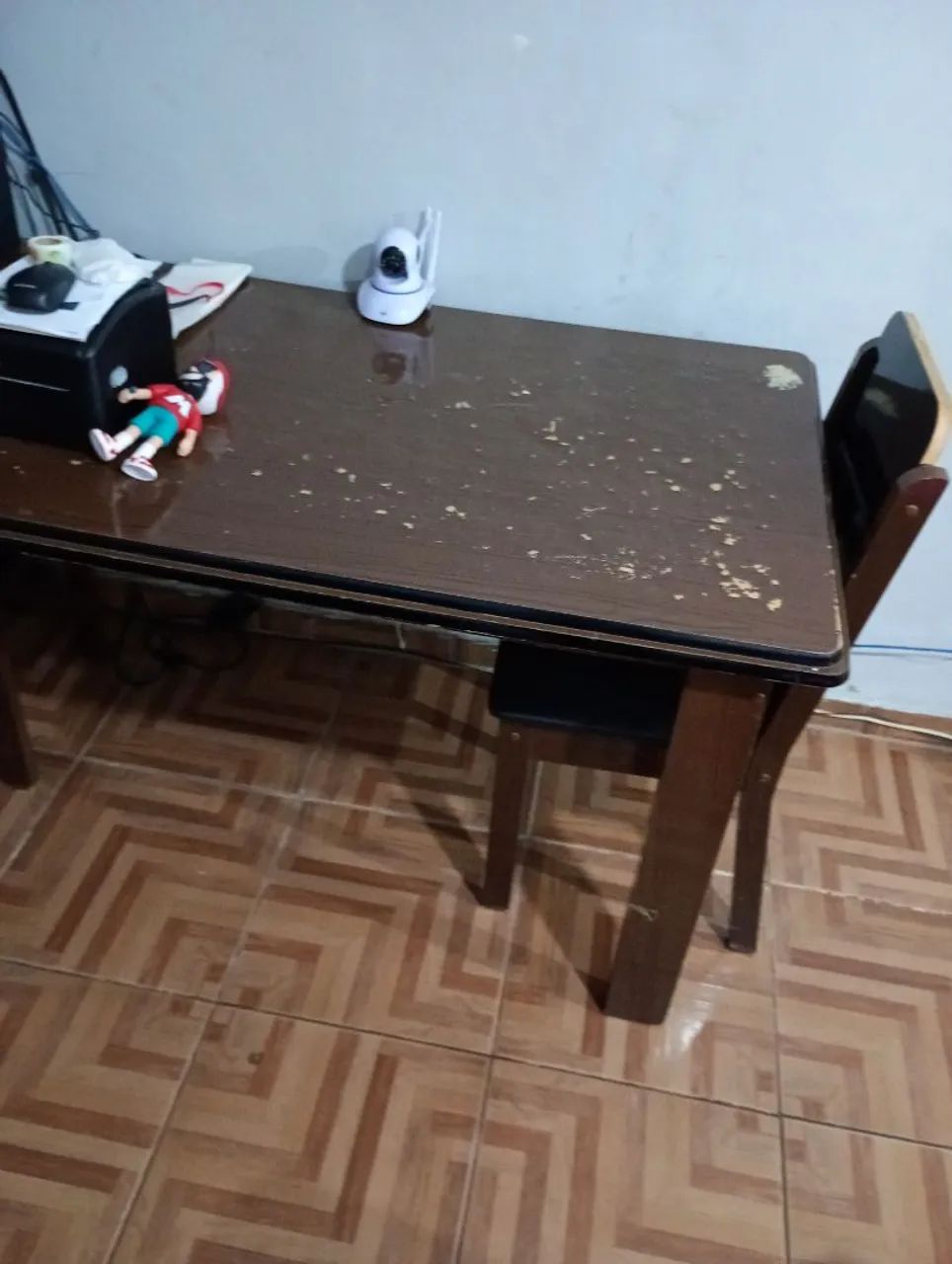 MESA DE JANTAR GRANDE USADA