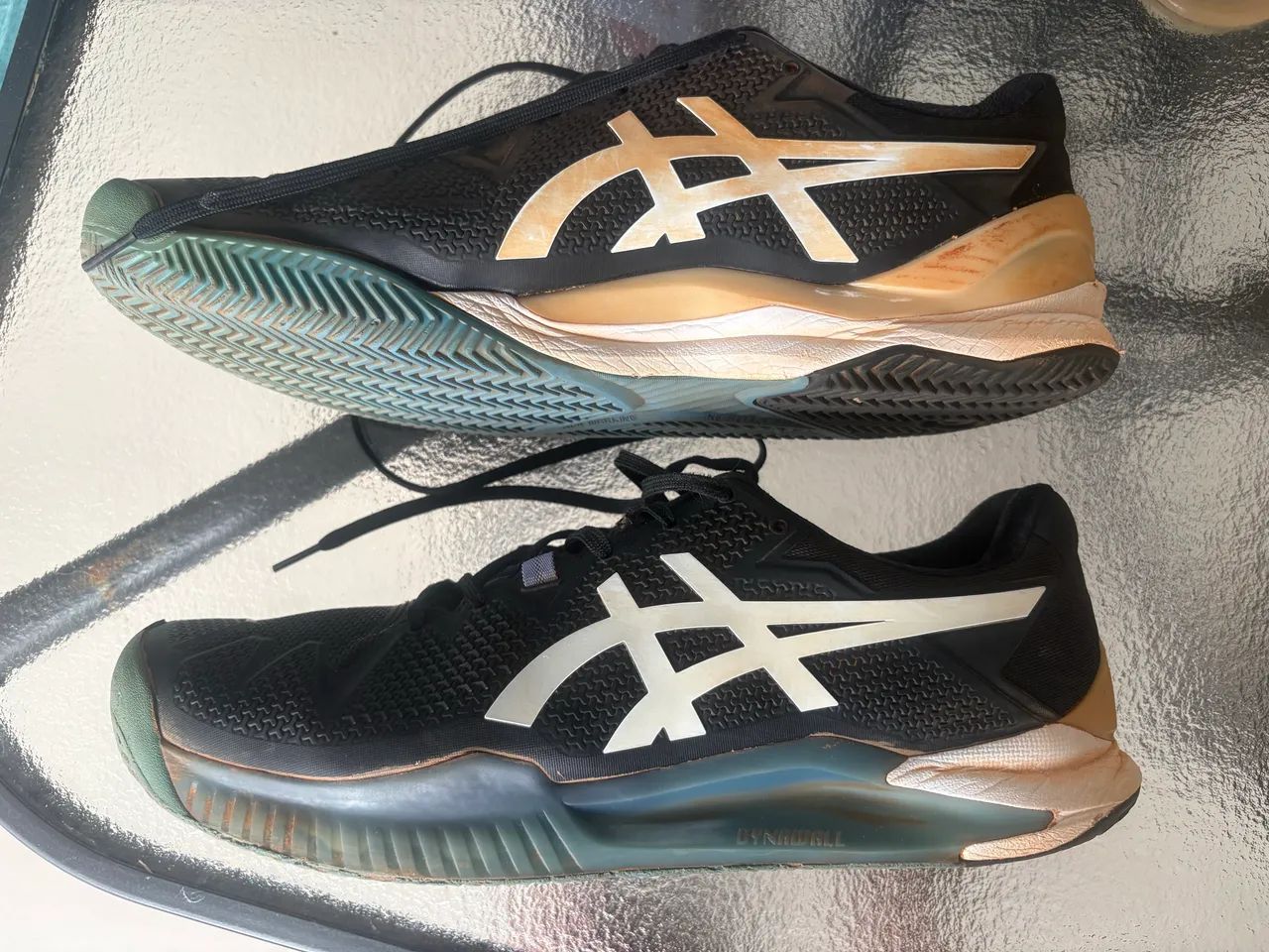 Tenis Asics saibro 44 - Foto 5