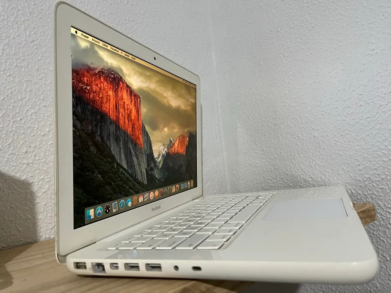 MacBook white macbook 13 inch late 2009 - Notebooks - União