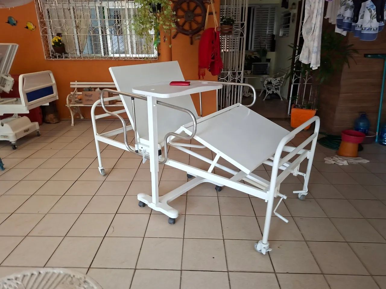 Cama hospitalar inox grades com colchão.  - Foto 2