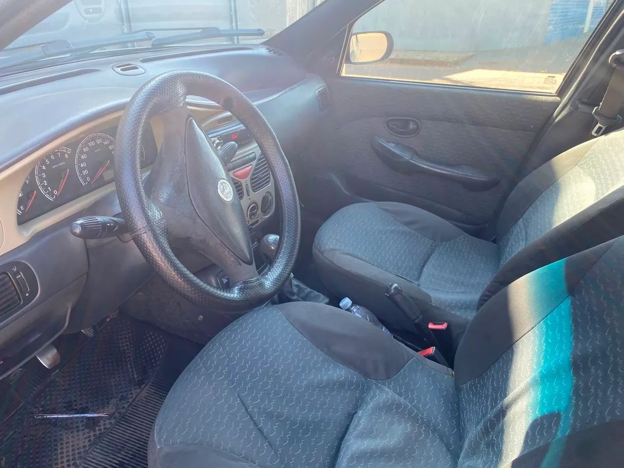 Fiat Palio Weekend ELX 1.0 MPI Fire 16V 2002 - Foto 2