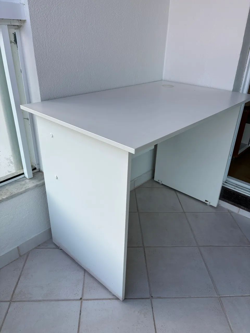 Mesa de escritório branca  - Foto 4