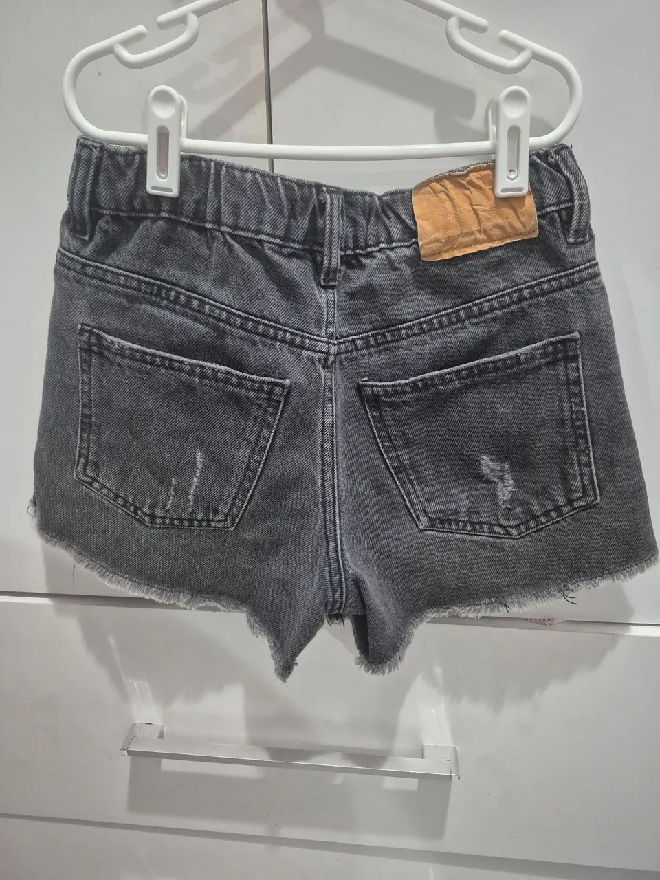 Short ZARA preto desfiado  - Foto 3