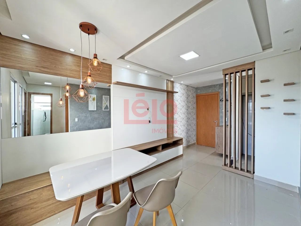 Apartamento Mobiliado - Próx UEM - Sacada com churrasqueira - Foto 3