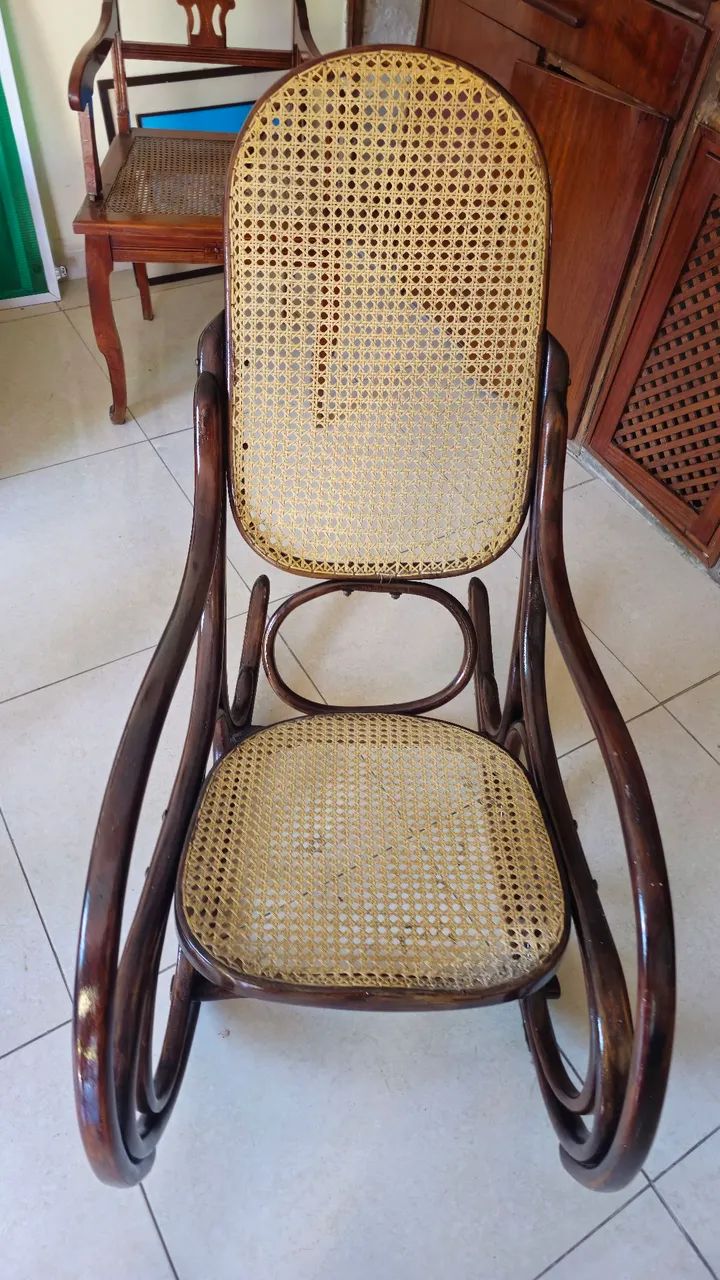 Cadeira de balanço antigo austríaca estilo (thonet)t - Foto 3