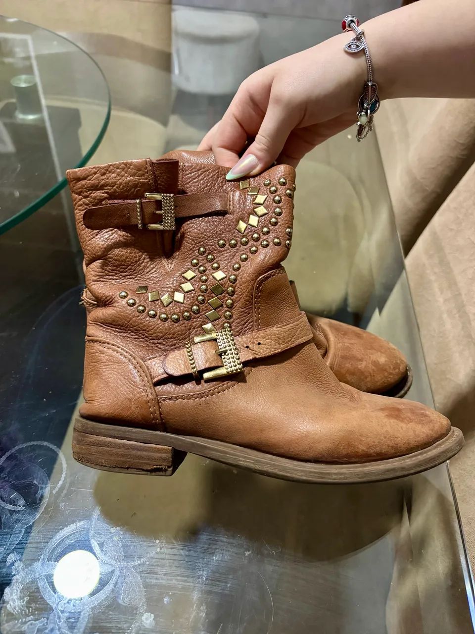 Bota Cano Curto de Couro