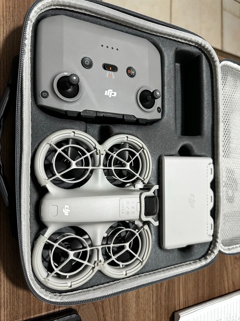 DJI Neo Fly More Combo 3 Baterias  - Foto 4