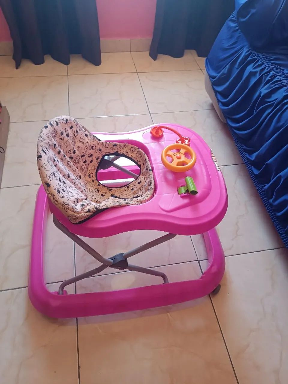 Carrinho de bebê e andador  - Foto 4
