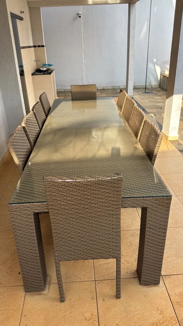 Mesa de fibra com 10 cadeiras  - Foto 2