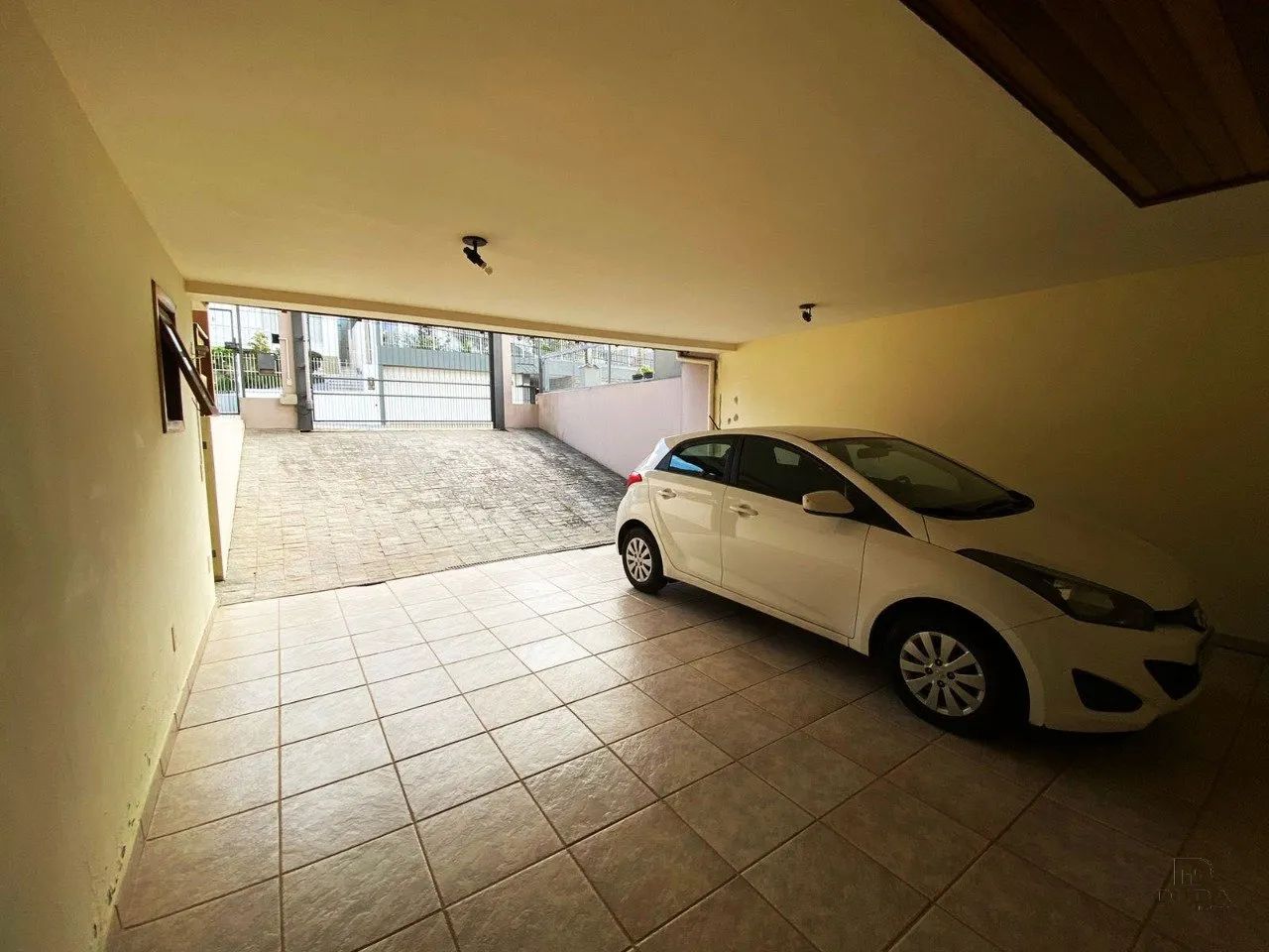 OPORTUNIDADE! Casa de 318m² na Trindade - Foto 5