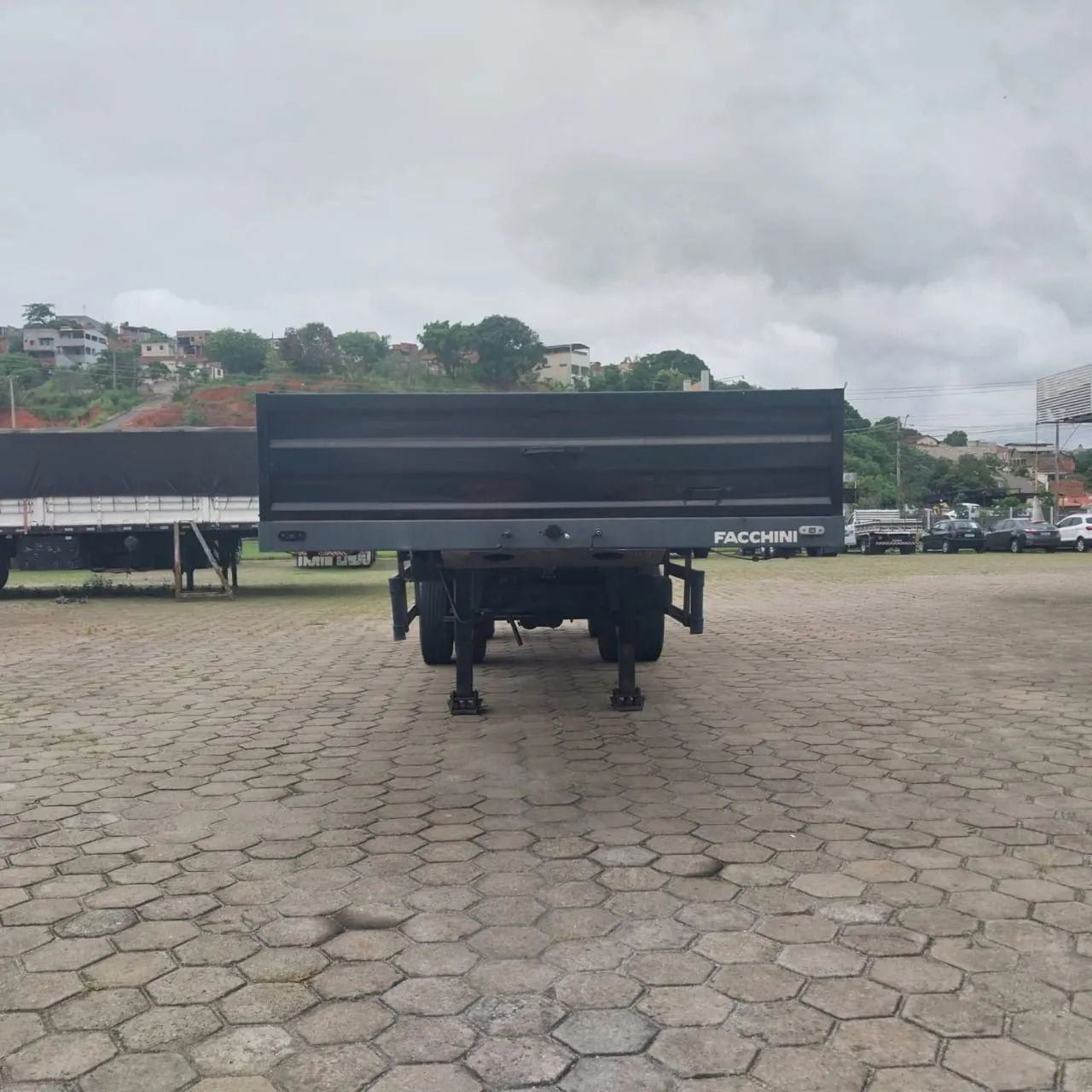 Carreta 2 eixos