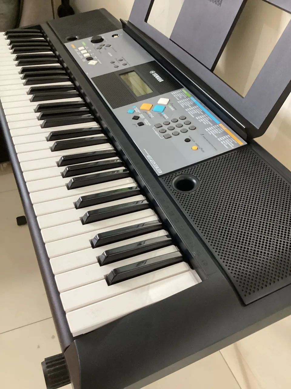 Teclado Yamaha PSR E233 - Foto 4