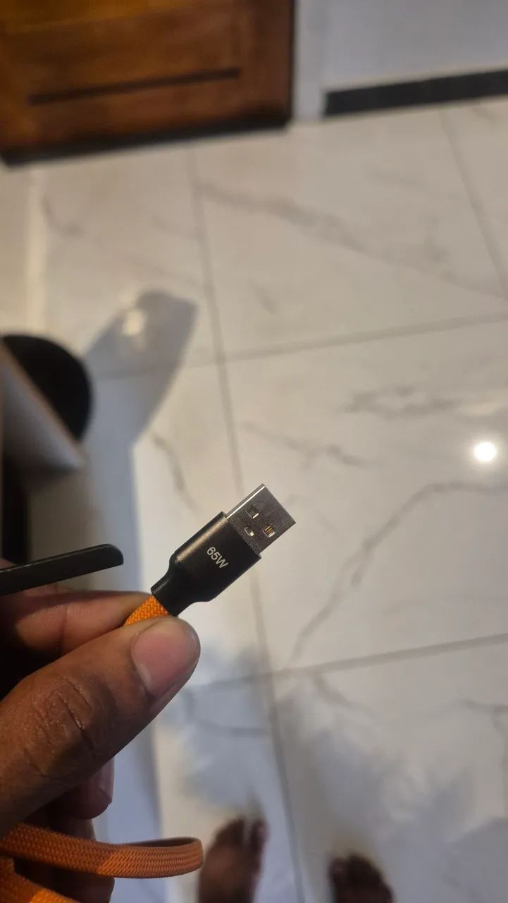 Cabo Usb tipo C com suporte laranja - Foto 3