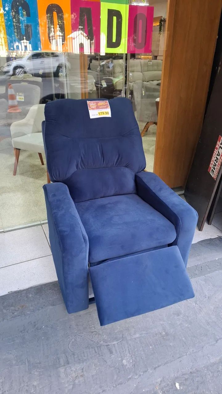 Poltrona reclinável do papai em promoção. 