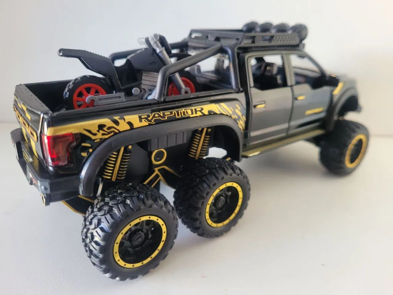 Miniatura Ford Raptor 6x6 - Foto 2