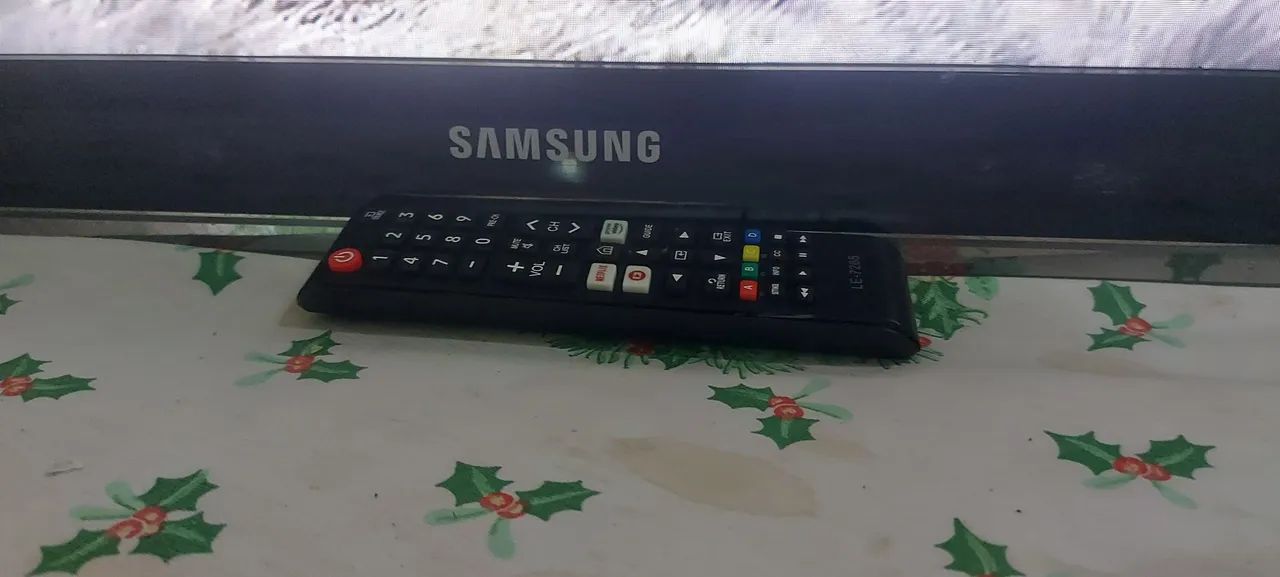 SMART TV SAMSUNG 49 4K - Foto 2