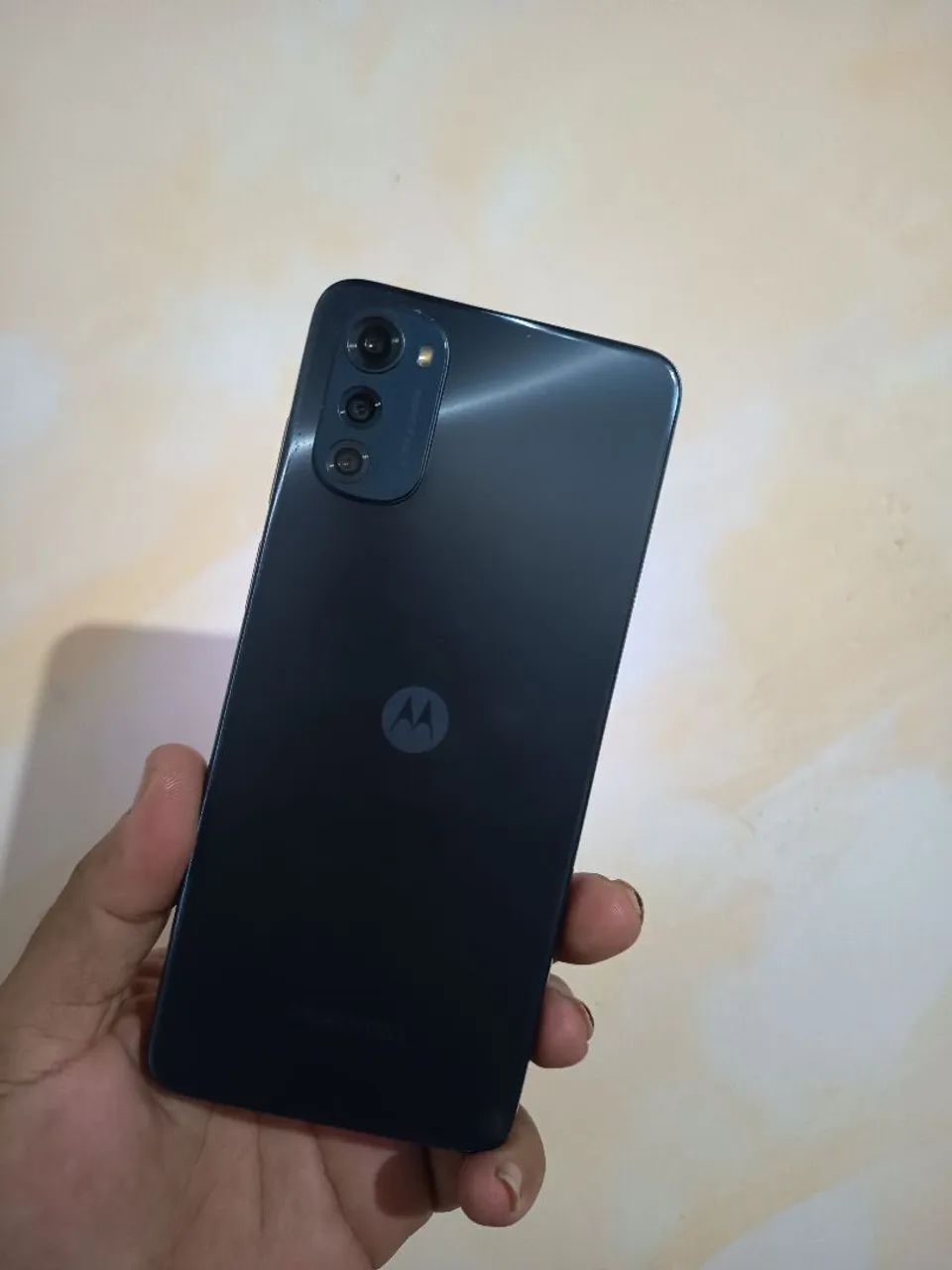 Vendo celular moto e32  - Foto 2