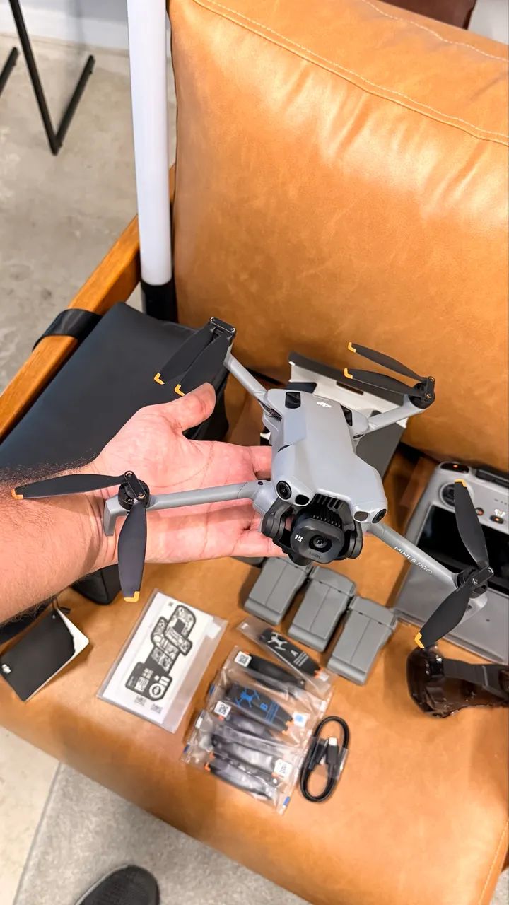 DJI Mini 5 Pro - Combo Fly More - Foto 3
