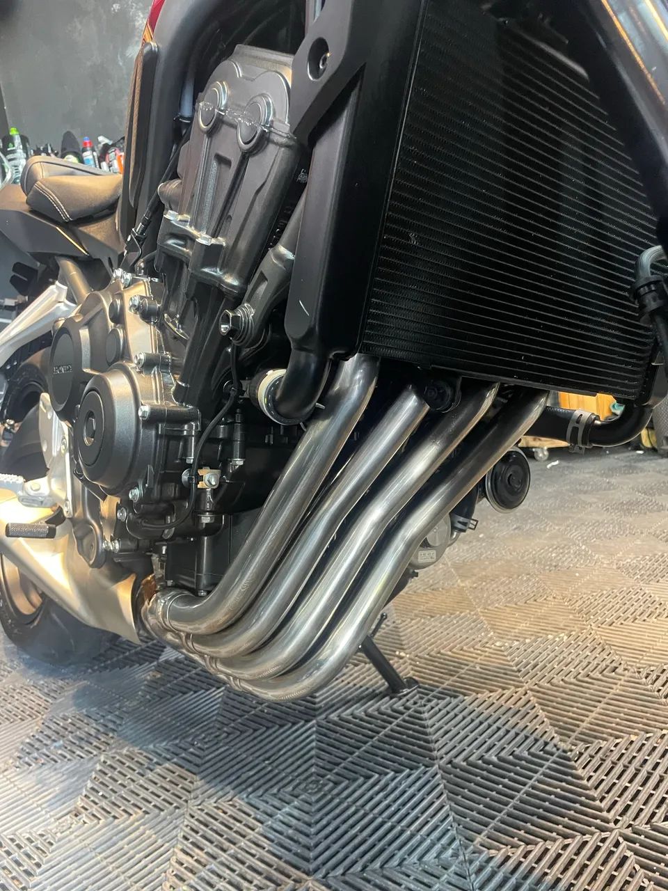 CB 650R zerada - Foto 4