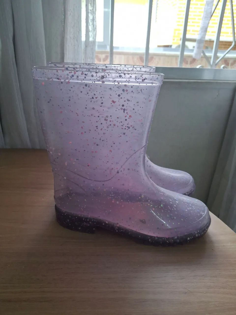 Bota infantil chuva com luzes - Foto 4