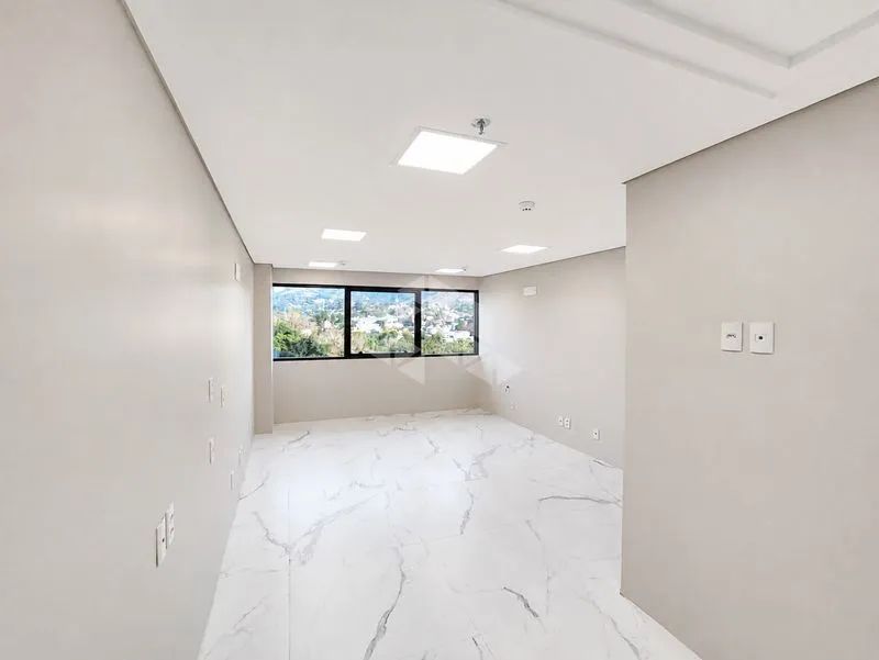 Sala 34M² - para Alugar