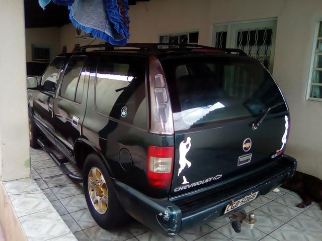 Vendo uma Blazer 97 4.3 v 6 completa