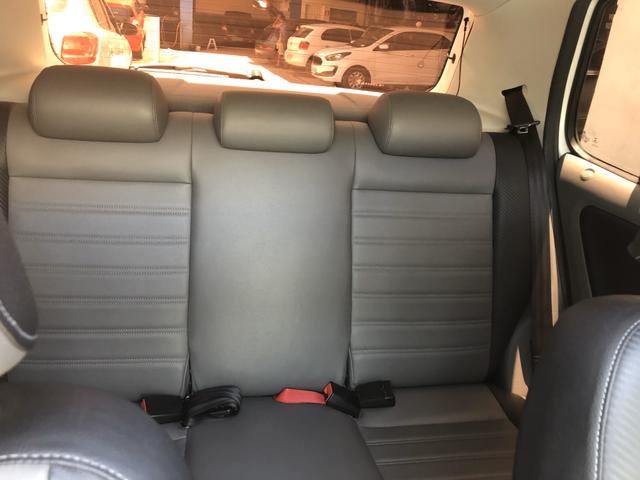 VW FOX Highline 1.6 Flex 16v ( TETO SOLAR) 28.000 km único dono - Foto 18