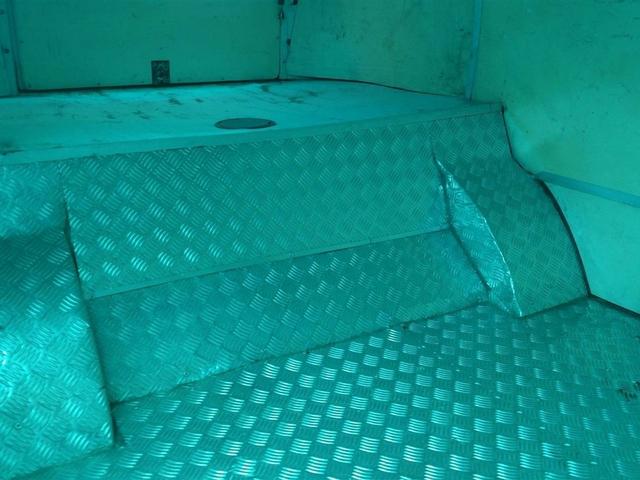Vendo Kombi furgão toda original nova