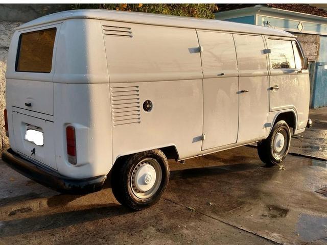 Vendo Kombi furgão toda original nova - Foto 3