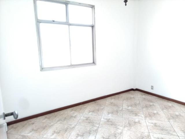 Excelente Apto grande vazio 02Qts com dependência completa garagem elevador Cachambi - Foto 7
