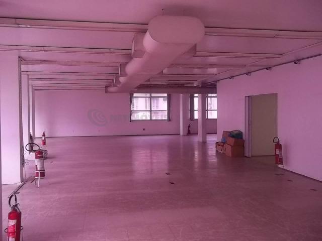 Salão com Área Total de 261 m² para Aluguel no Comércio ( 688043 ) - Foto 4
