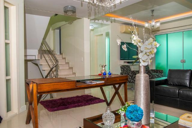 Lindo sobrado no bairro Ariribá em Balneário Camboriú 2 suítes e 2 vagas de garagem - Foto 12