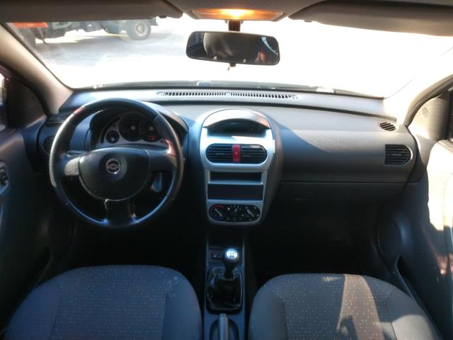 Corsa Sed Premium 1.4 2009 - Foto 8