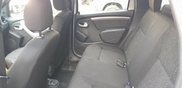 Duster Expression 1.6 automática 2019(de R$ 63990,00 por R$ 59990,00) - Foto 13