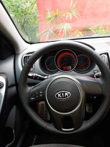 Kia Cerato 1.6 Manual 2012 Excelente estado de conservação - Foto 11