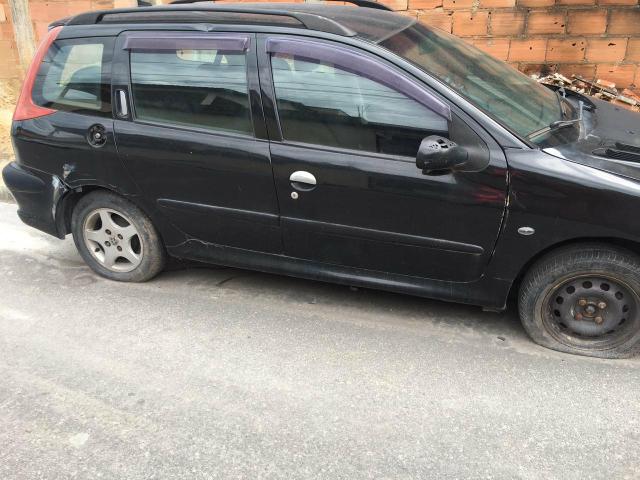 Vendo Peugeot 206 1.4 ano 2008 - Foto 2
