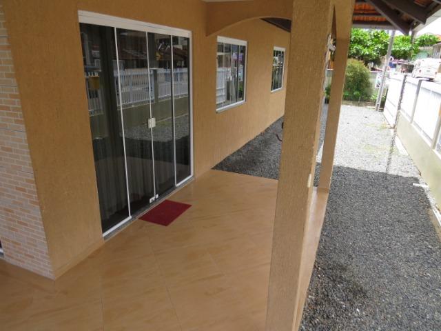 Excelente casa no Balneário Enseada com 3 quartos com ar condicionado - Foto 2