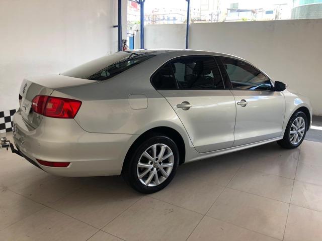 VW Jetta 2.0 - Foto 4