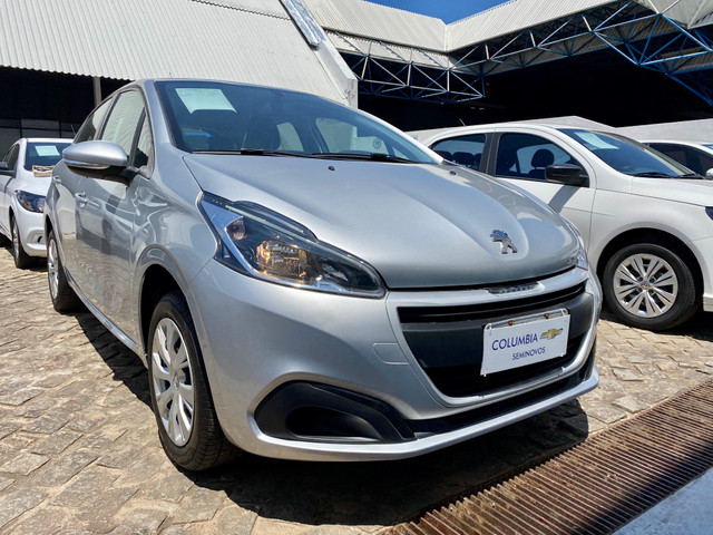 208 Active 19/19 com 32.900 km Procurar Lázaro - Foto 3