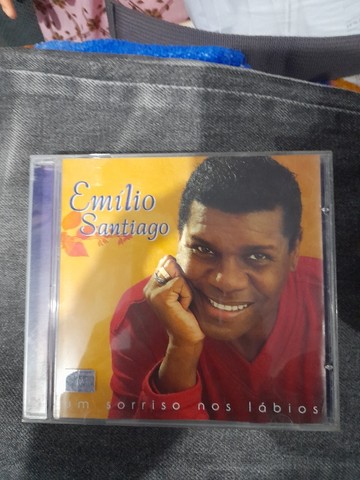 Cd Emilio Santiago - Um sorriso nos labios