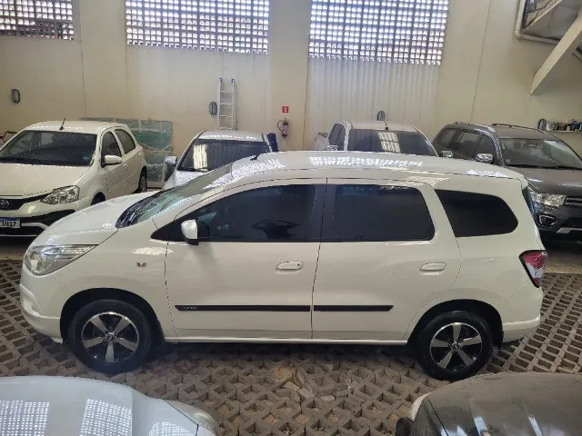 Spin LT mod. 2013 Completa Câmbio Manual / 5 Lugares / Air Bags / Freios ABS / Única Dona