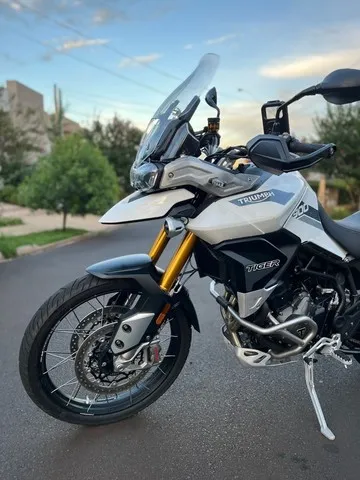 TRIUMPH TIGER 900 GT PRO Seminova em Ribeirão Preto/SP por apenas