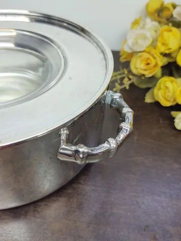 St. James - Antigo porta caviar em metal espessurado a prata  - 17,5cm de diâmetro