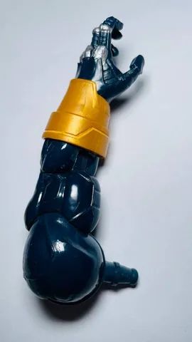 Marvel Legends Braço Esquerdo Peça Baf Thanos Dos Quadrinhos