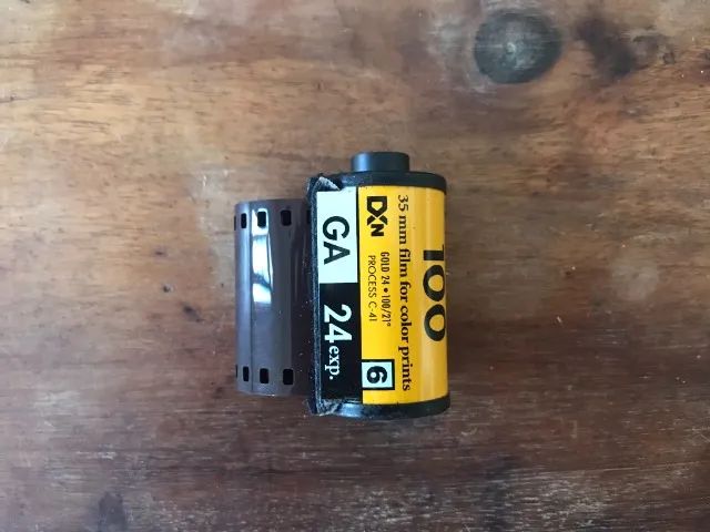 Câmera Analógica Olympus Trip 505 + Filme Kodak Gold 100 - Foto 6