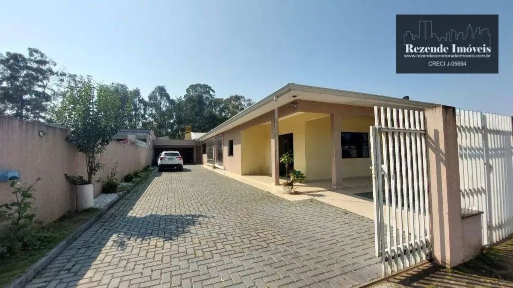 Terreno 2.012m² com 5 casas reformadas - Augusta.
