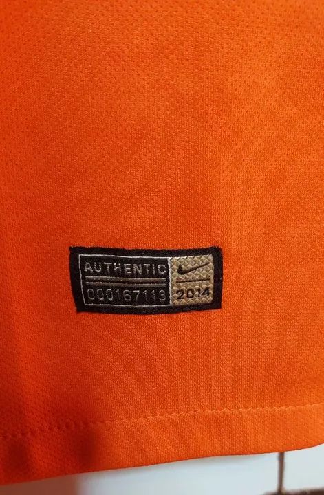 VENDO ESSA CAMISA ORIGINAL NIKE ( HOLANDA )USADA EM BOAS CONDIÇÕES;...(TAMANHO M) ADULTO. - Foto 6