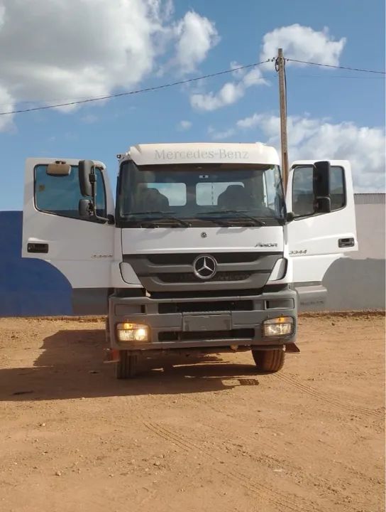 Lote de MB Axor 3344 ano 2022, cabininha, 6x4, no MA - Foto 2